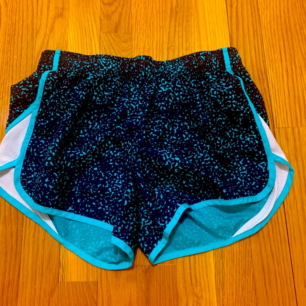 Activewear shorts